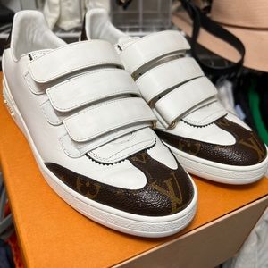 Louis Vuitton Front row Sold Out Sneakers 37 Authentic